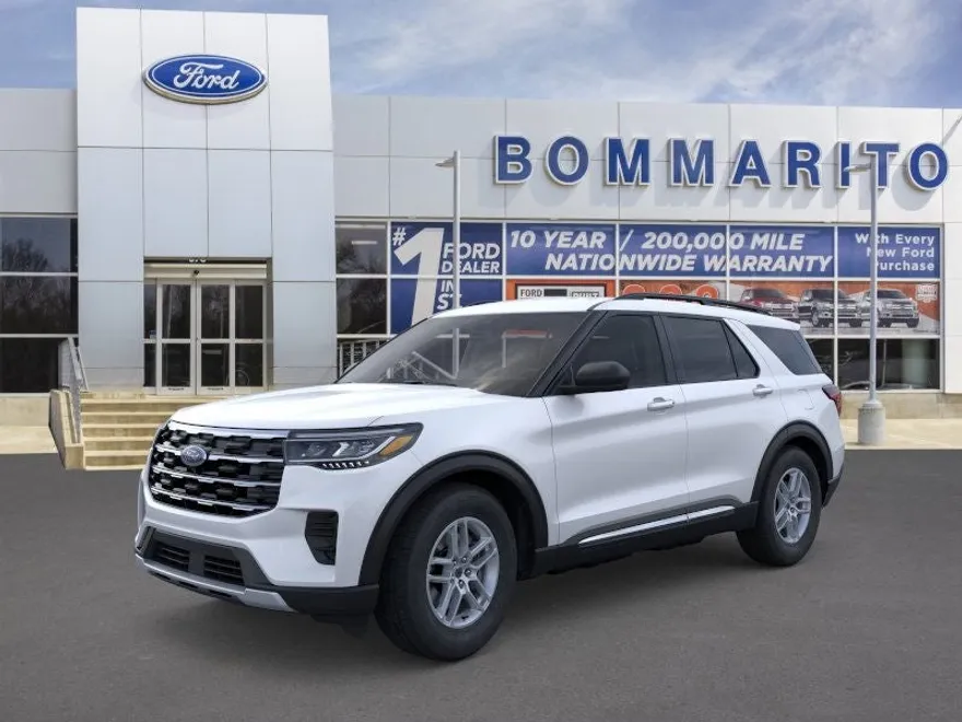 2025 Ford Explorer photo 1