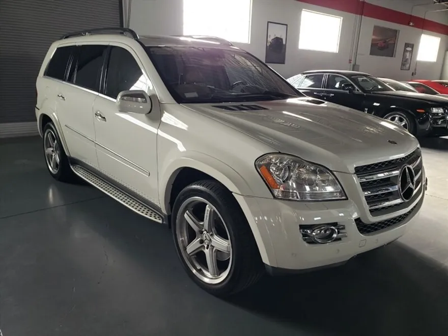 2009 Mercedes Benz GL 550 photo 1