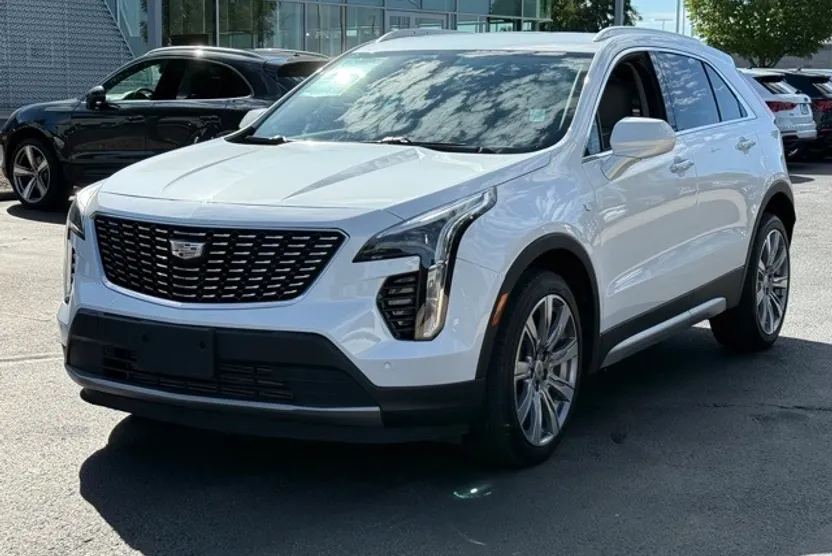 2019 Cadillac XT4 Premium Luxury photo 1