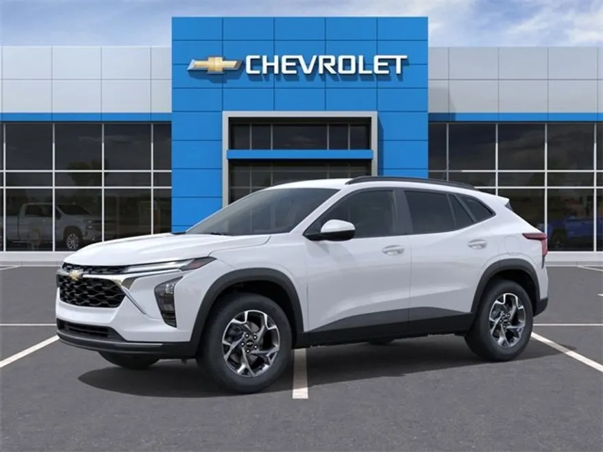 2025 Chevrolet Trax LT photo 1