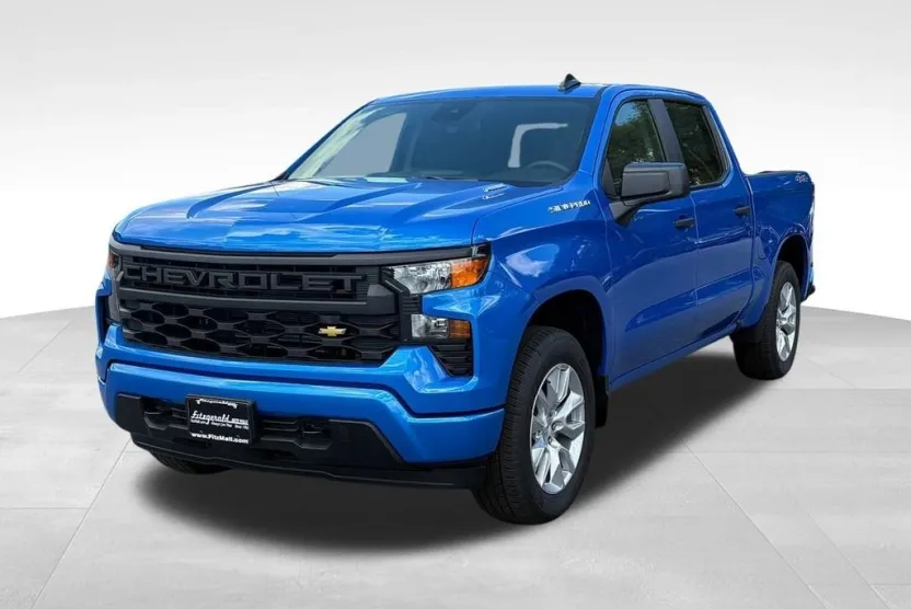 2026 Chevrolet Silverado 1500 Custom photo 1