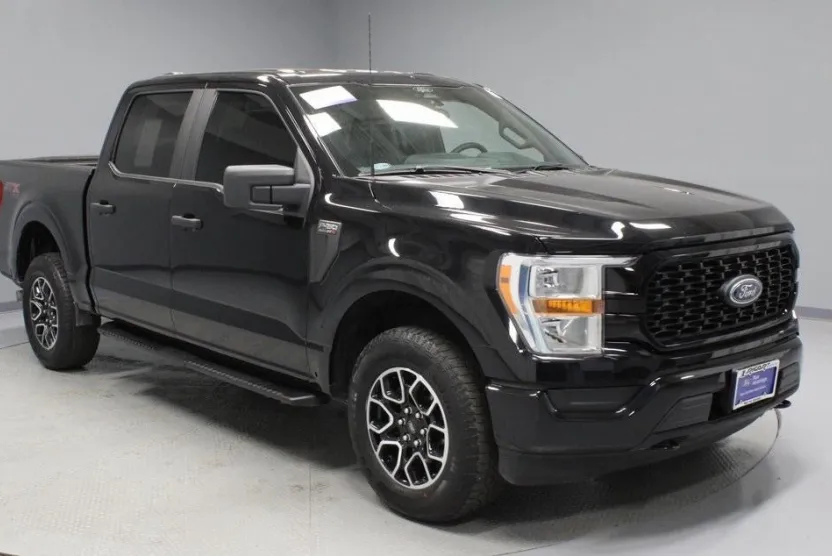 2022 Ford F-150 XL photo 1