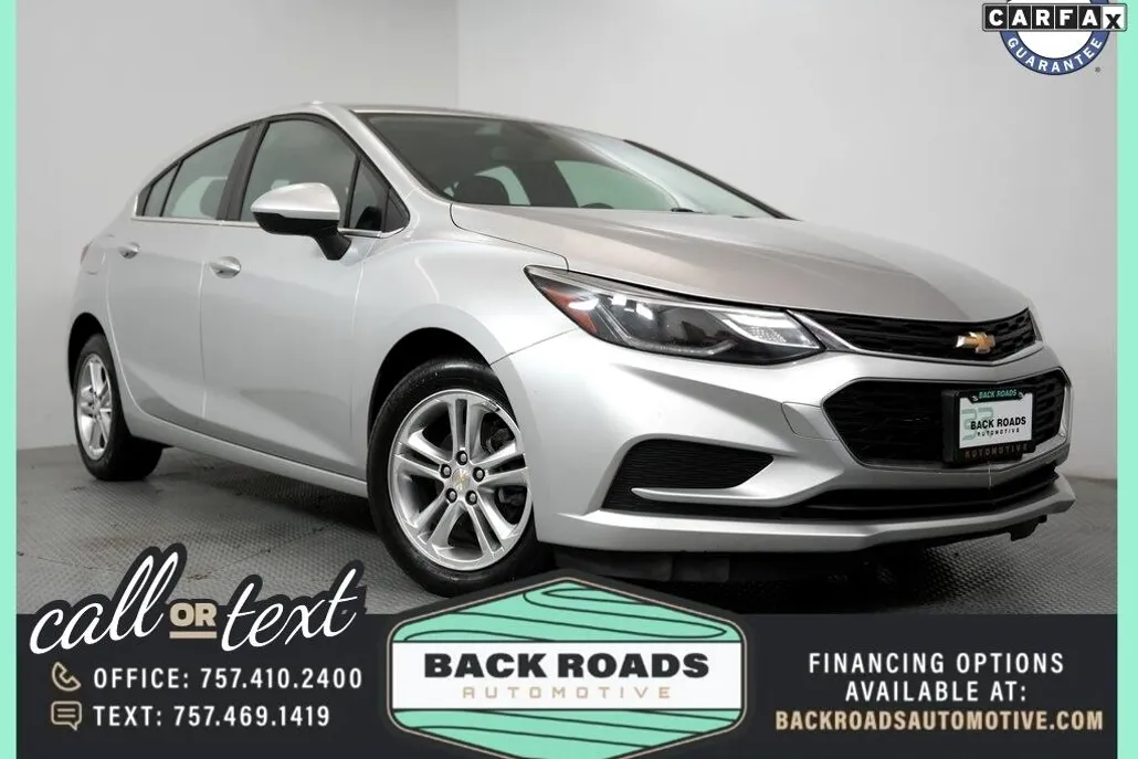 2018 Chevrolet Cruze LT photo 1