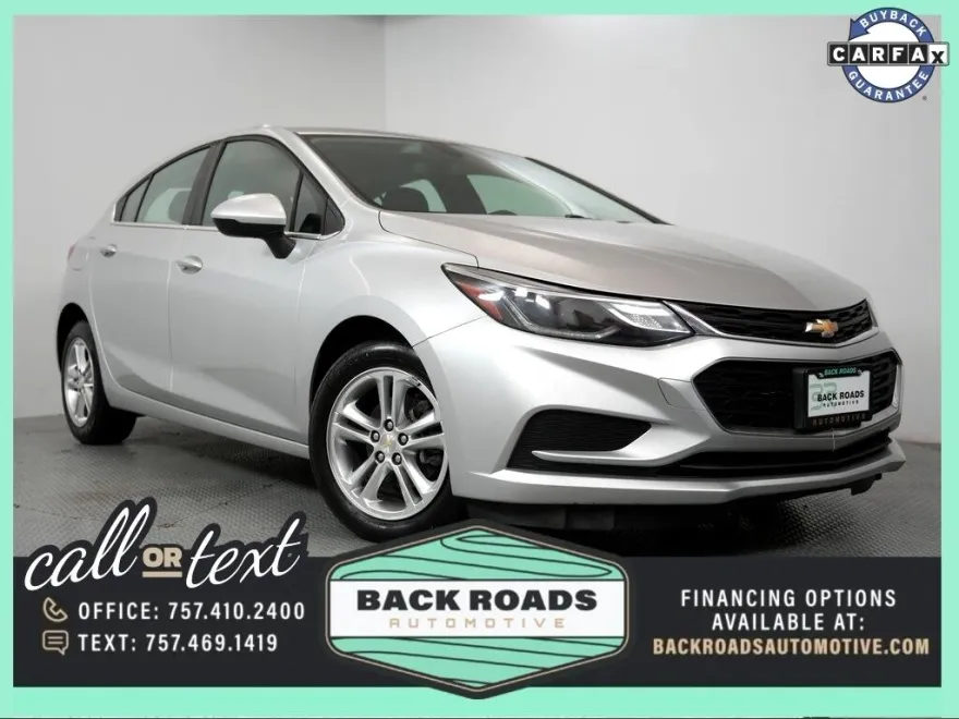 2018 Chevrolet Cruze LT photo 1