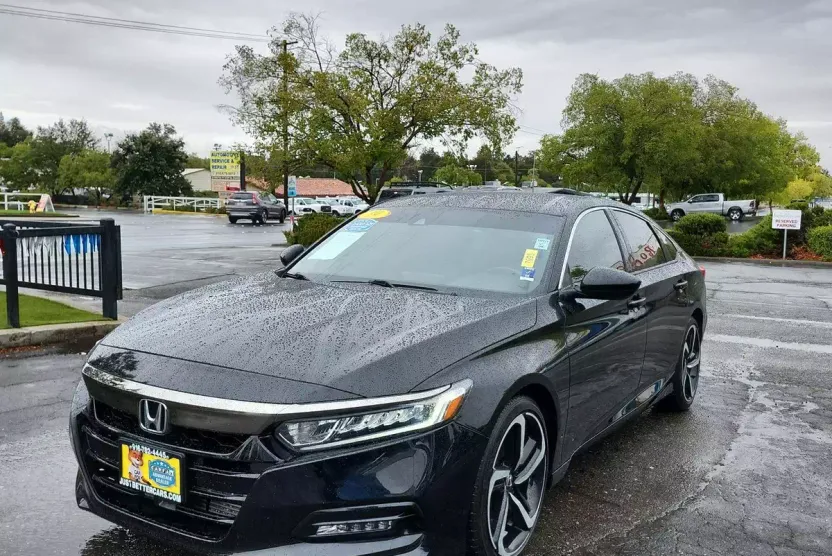 2019 Honda Accord Sport 1.5T photo 1