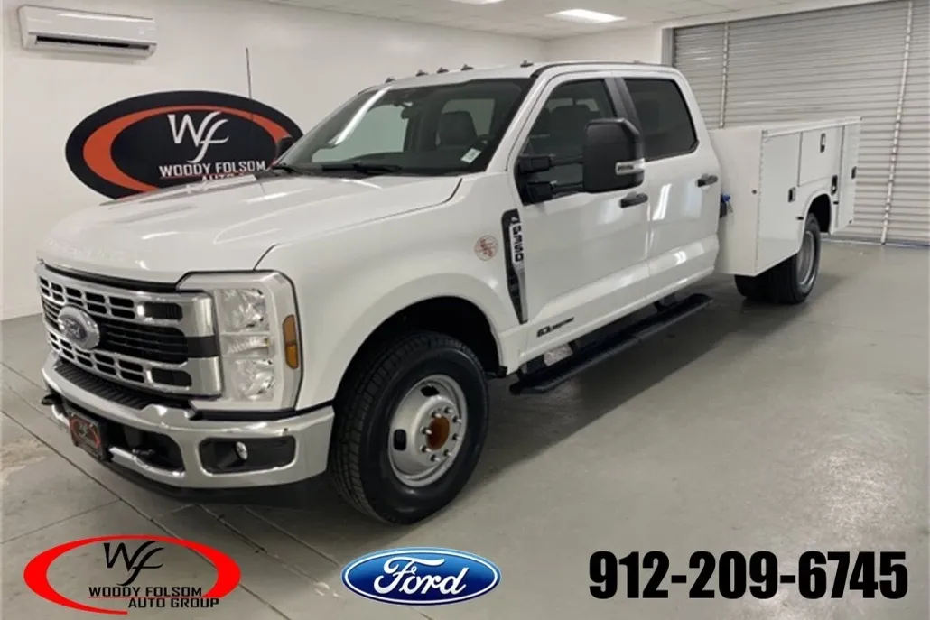 2025 Ford F-350 photo 1