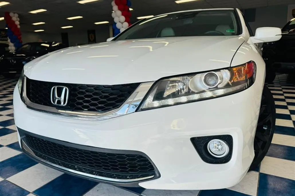 2015 Honda Accord EX-L V6 photo 1