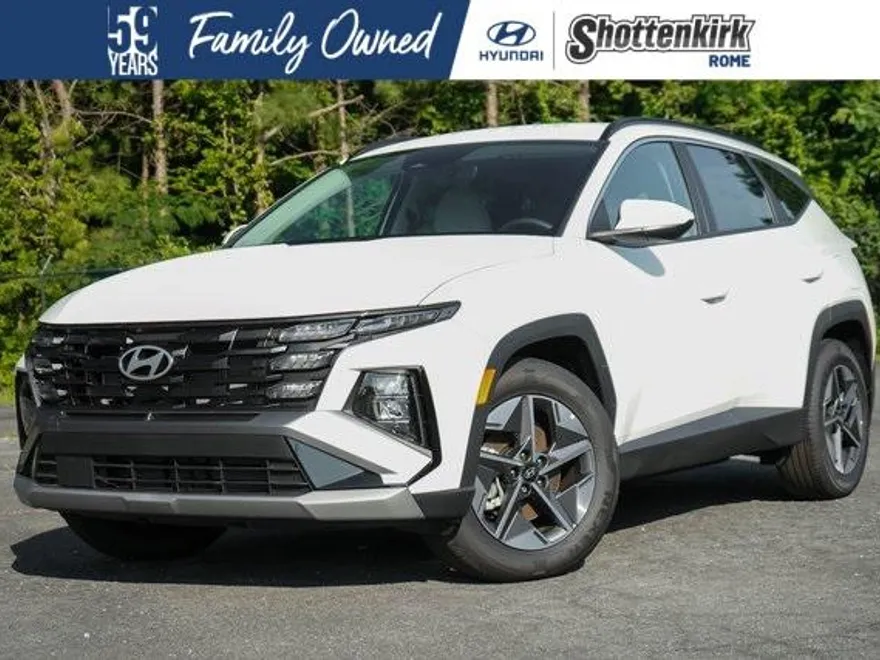 2025 Hyundai Tucson SEL photo 1