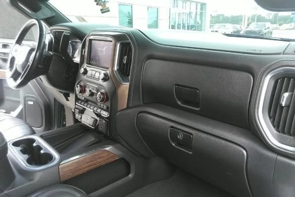 2021 Chevrolet Silverado 1500 High Country photo 1