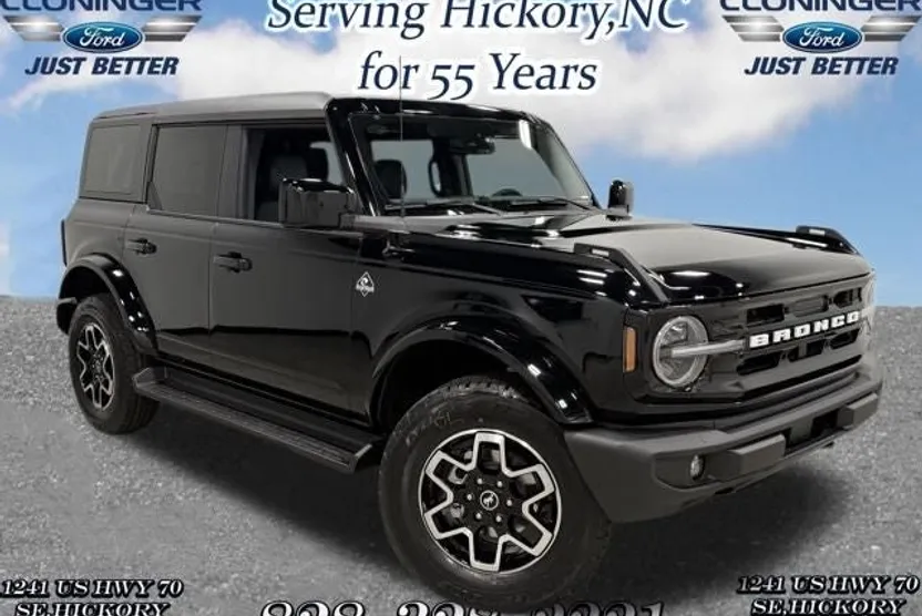 2025 Ford Bronco Outer Banks photo 1