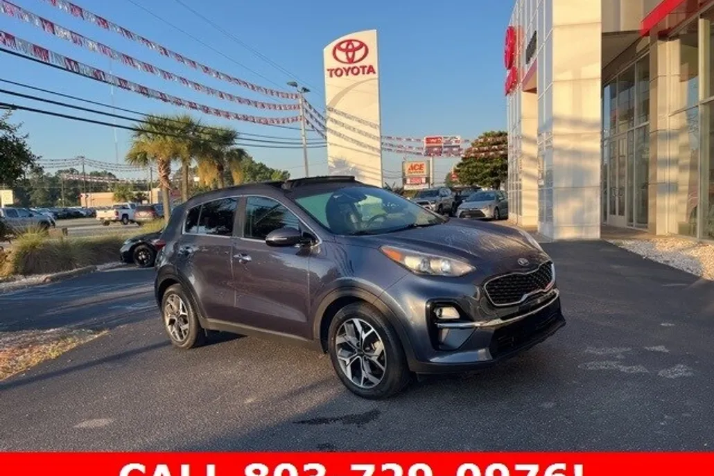2021 Kia Sportage EX photo 1