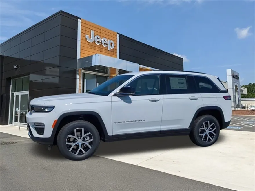 2025 Jeep Grand Cherokee Limited photo 1