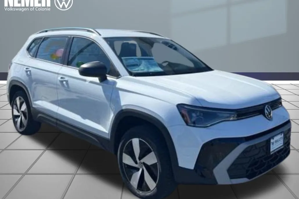 2025 Volkswagen Taos S photo 1