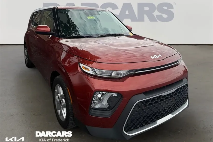 2022 Kia Soul LX S X-Line photo 1
