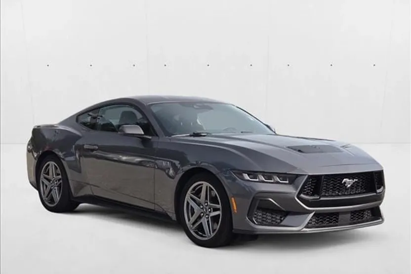 2024 Ford Mustang GT photo 1