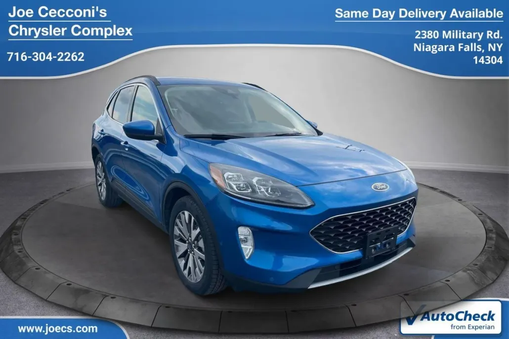 2021 Ford Escape Titanium Hybrid photo 1