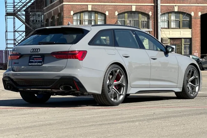 2026 Audi RS 6 Avant Performance Base photo 1