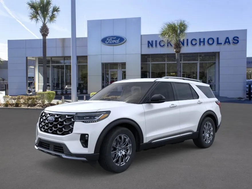 2025 Ford Explorer Platinum photo 1