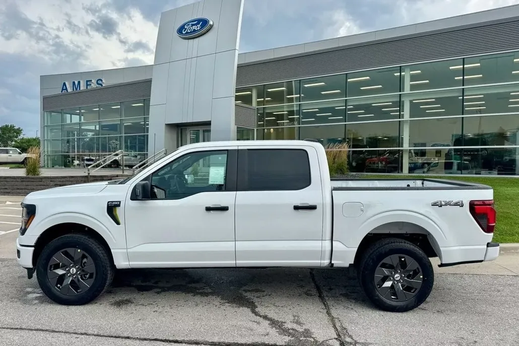 2025 Ford F-150 STX photo 1