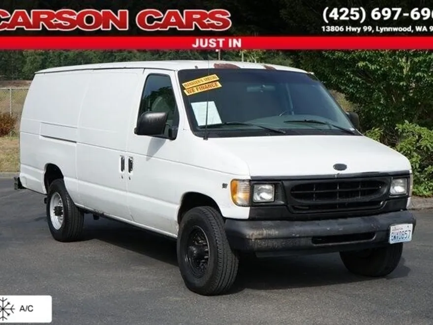 2001 Ford E-350 photo 1