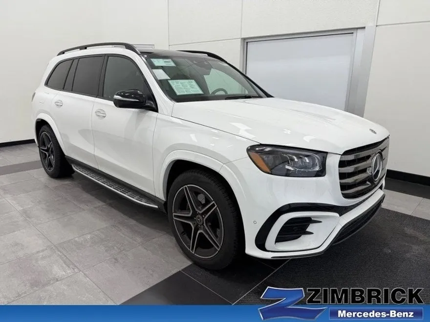 2025 Mercedes Benz GLS 450 4MATIC photo 1