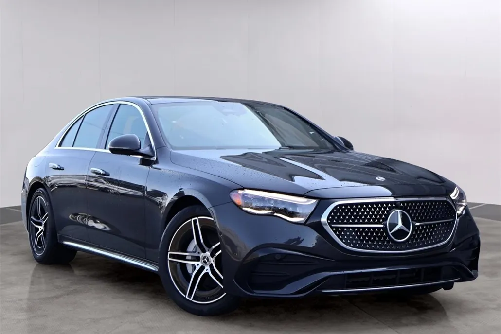 2025 Mercedes Benz E 350 photo 1