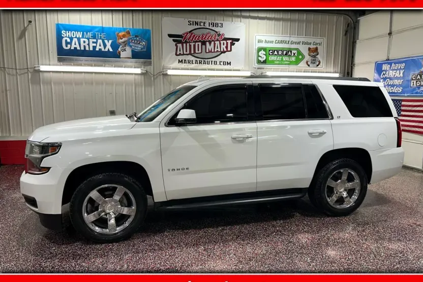 2016 Chevrolet Tahoe LT photo 1