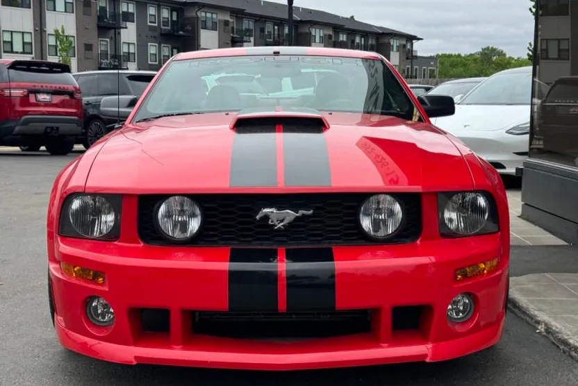 2006 Ford Mustang GT Premium Mach 1 photo 1