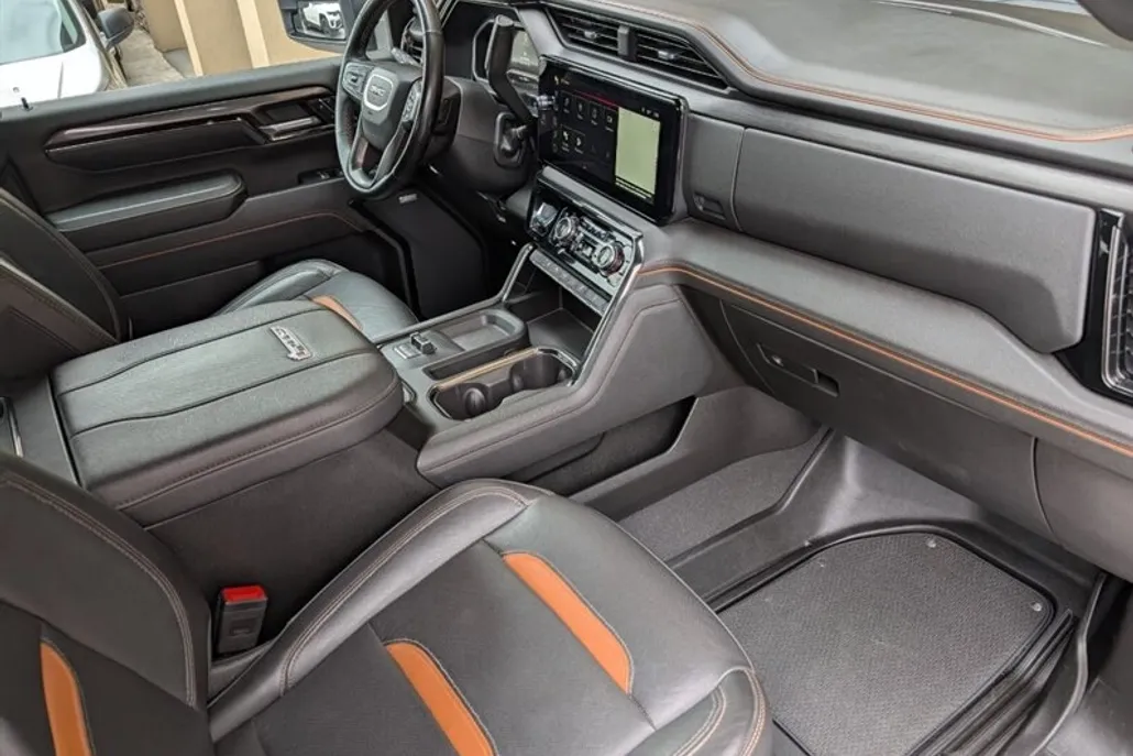 2024 Gmc Sierra 3500 AT4 photo 1