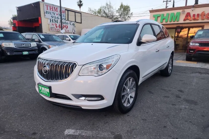 2017 Buick Enclave Leather photo 1