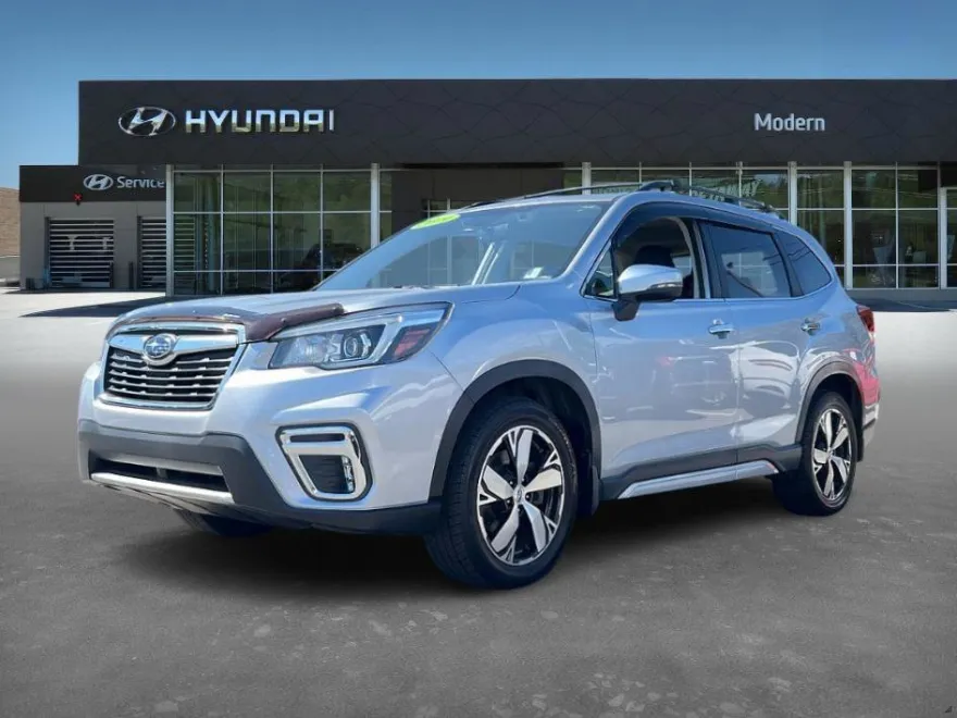 2019 Subaru Forester Touring photo 1