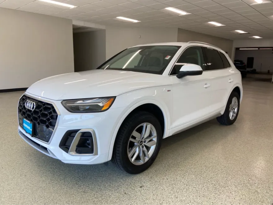 2022 Audi Q5 S line Premium 45 TFSI photo 1