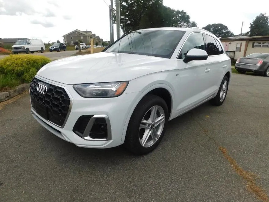 2024 Audi Q5 S line Premium Plus photo 1
