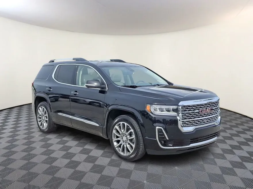 2023 Gmc Acadia Denali photo 1