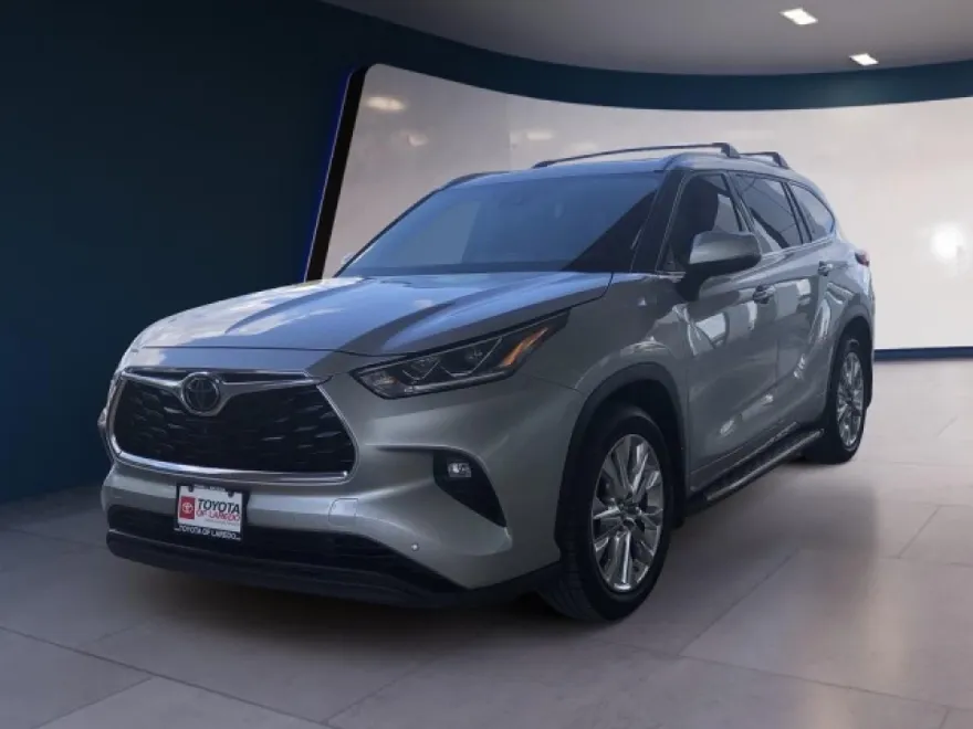 2021 Toyota Highlander Limited photo 1