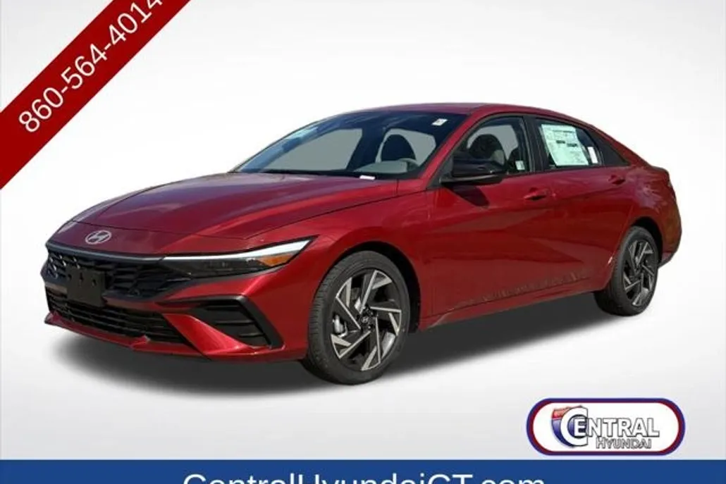 2025 Hyundai Elantra SEL Sport photo 1