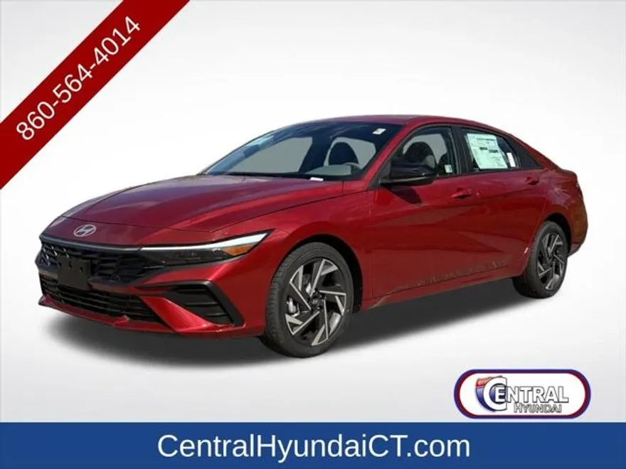 2025 Hyundai Elantra SEL Sport photo 1