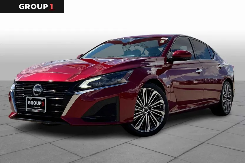 2023 Nissan Altima 2.5 SL photo 1