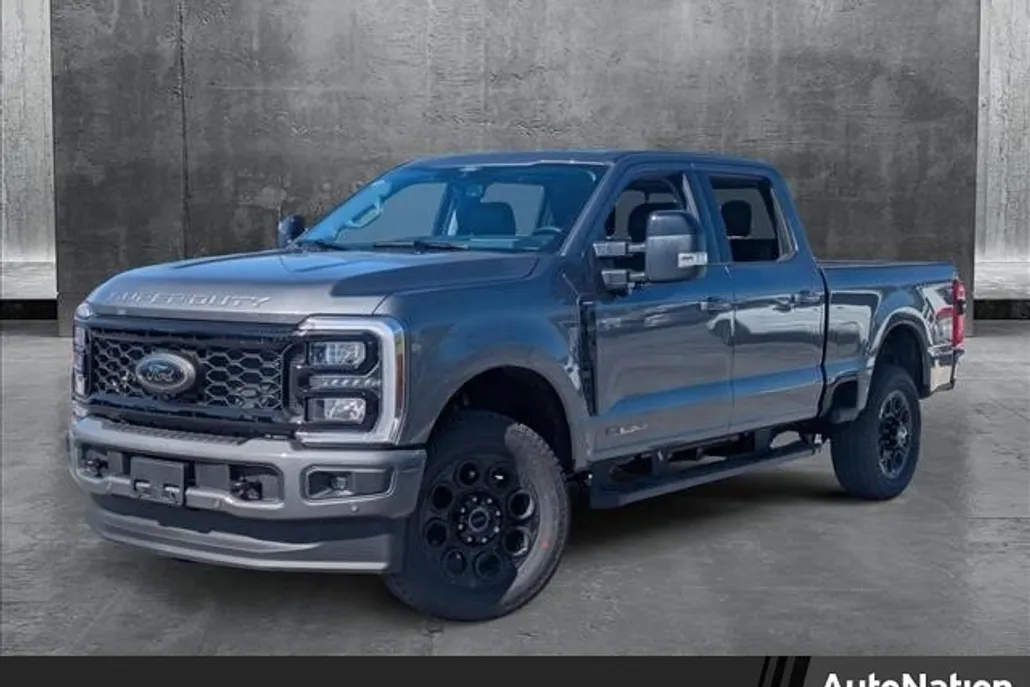 2025 Ford F-250 Lariat photo 1