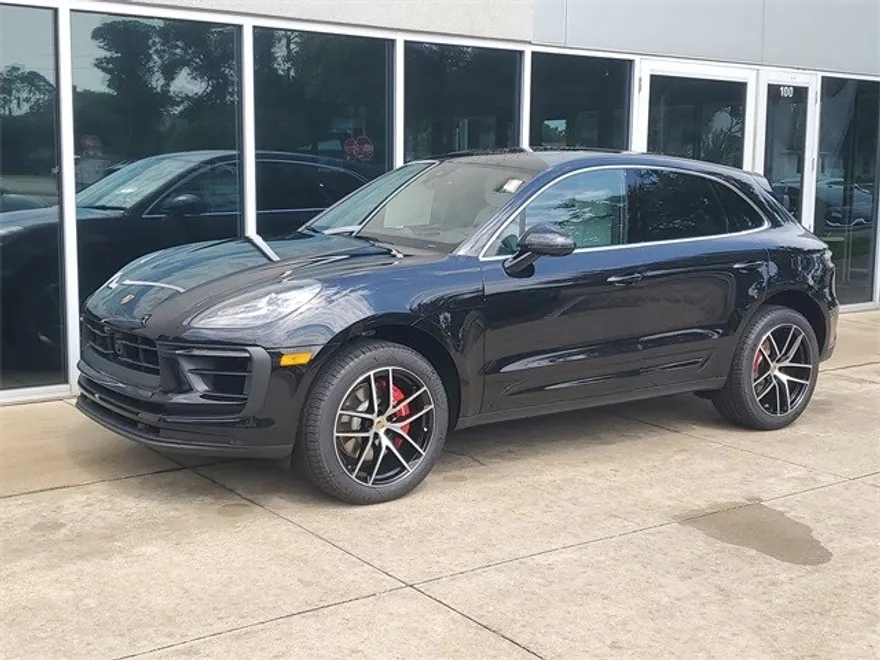 2025 Porsche Macan S photo 1
