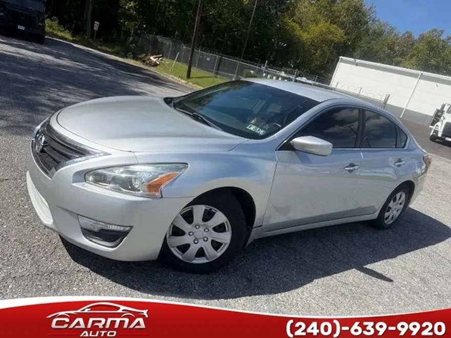 2013 Nissan Altima 2.5 S photo 1