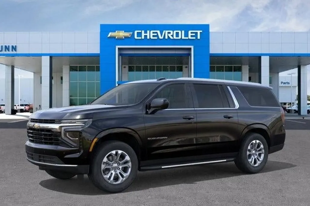 2025 Chevrolet Suburban LS photo 1
