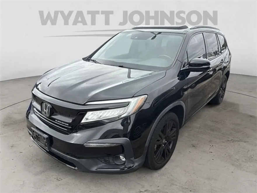 2020 Honda Pilot Black Edition photo 1