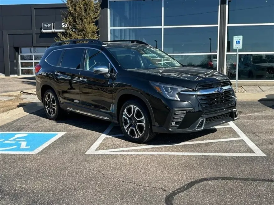 2023 Subaru Ascent Touring photo 1