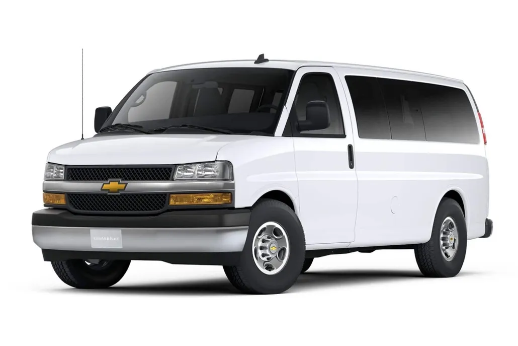 2024 Chevrolet Express Cargo 2500 photo 1