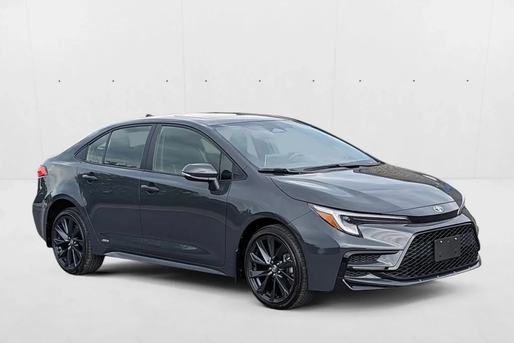 2025 Toyota Corolla Hybrid SE photo 1