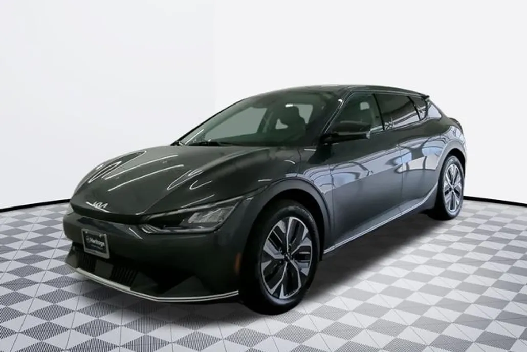 2024 Kia EV6 Light photo 1