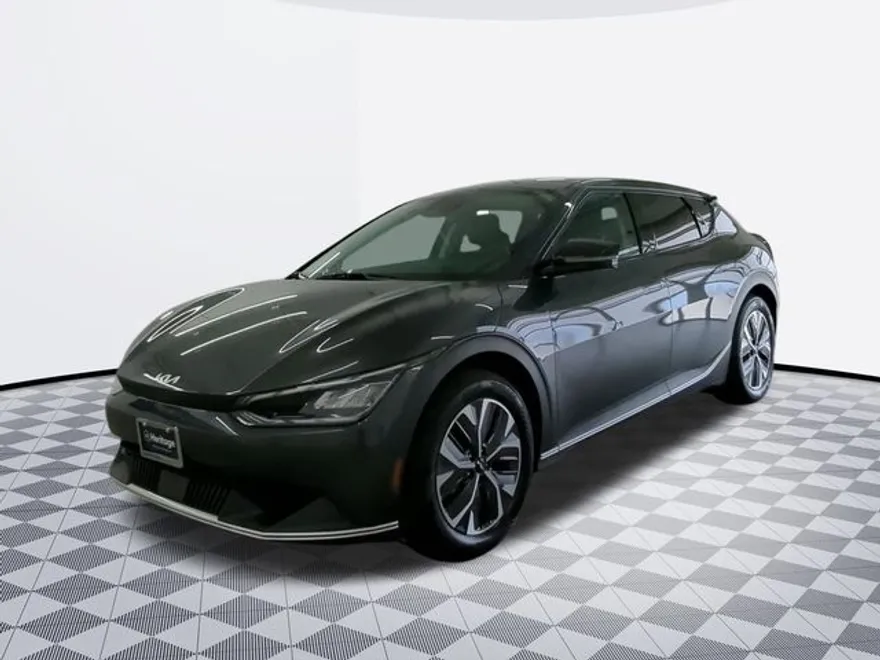 2024 Kia EV6 Light photo 1