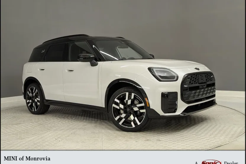 2026 Mini Countryman S ALL4 photo 1