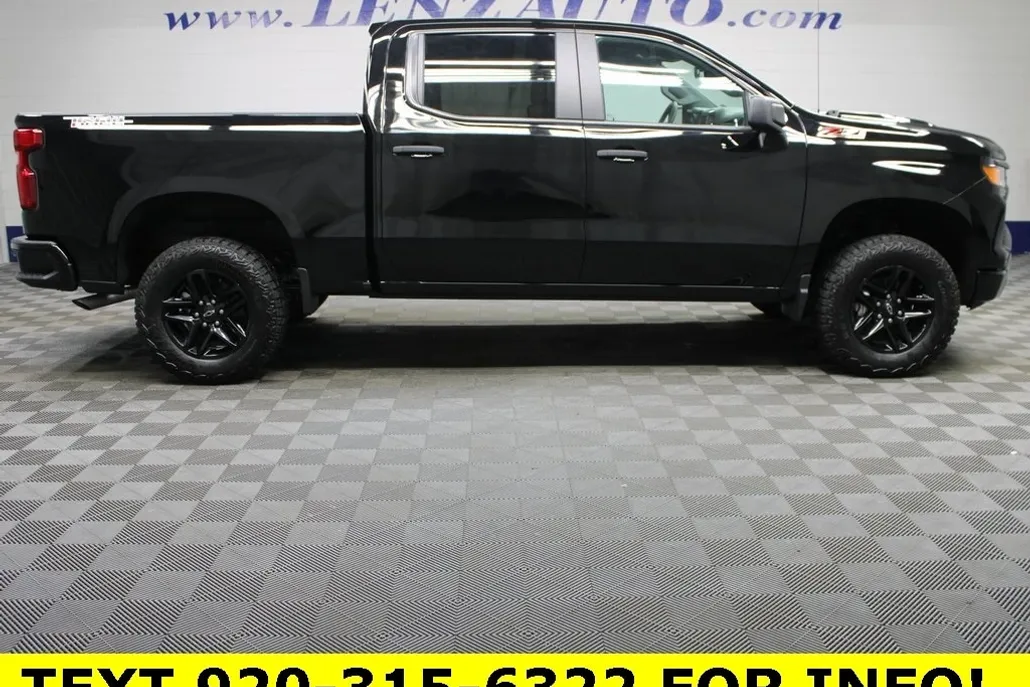 2025 Chevrolet Silverado 1500 Custom Trail Boss photo 1